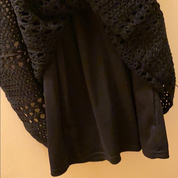 Sleeveless Crochet Black Dress - Picture 5 of 9